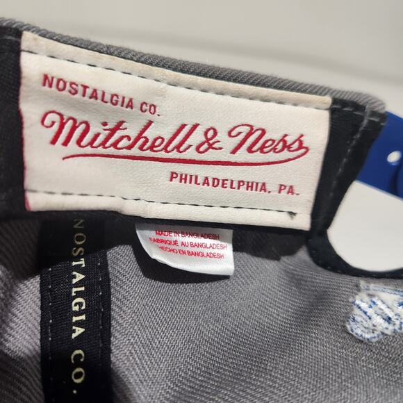 Golden State Warriors Hat Cap NBA Basketball Mitchell & Ness Snapback Grey - Picture 7 of 8